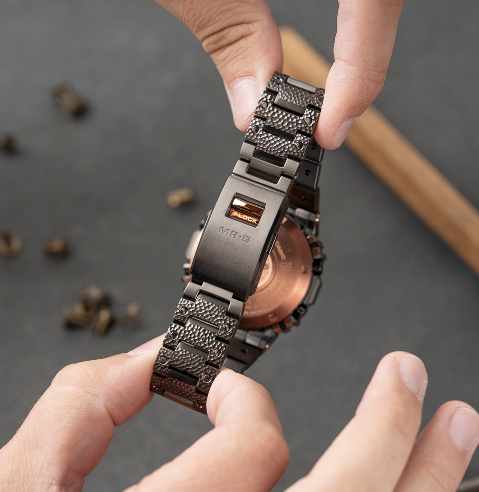 MRG‑B5000HT‑1 “Hand‑Hammered Tsuiki Edition” Special Clasp