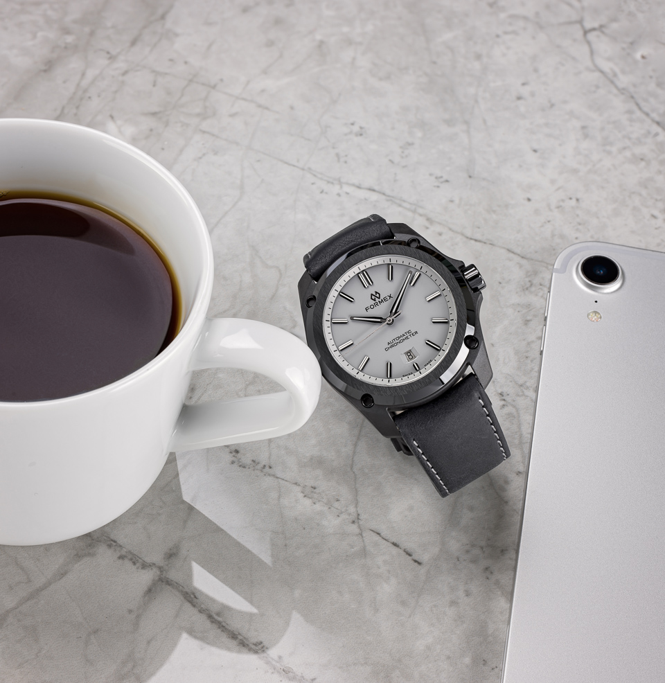 Essence Leggera 41mm The Essence Leggera