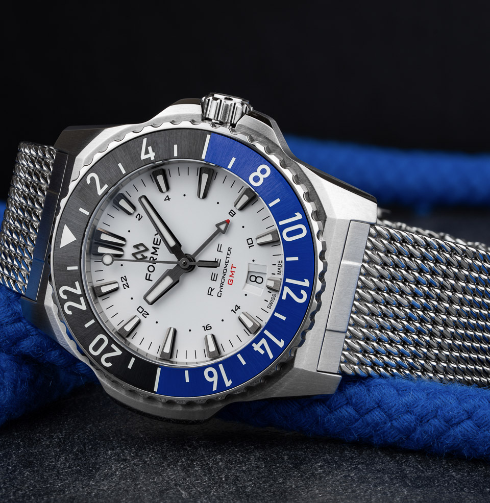 Reef GMT 42 mm Black and Blue Bezel