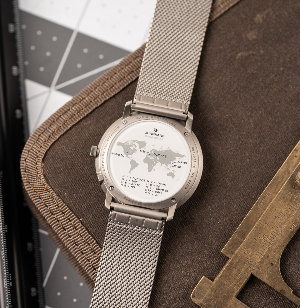 Max Bill MEGA Solar Titanium Radio Controlled