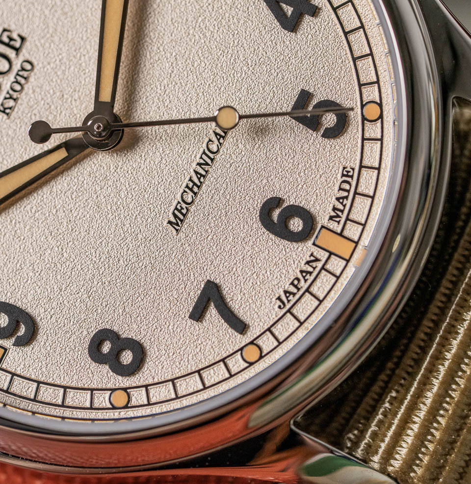 OLD SMITH 90-002 38mm Ivory Dial