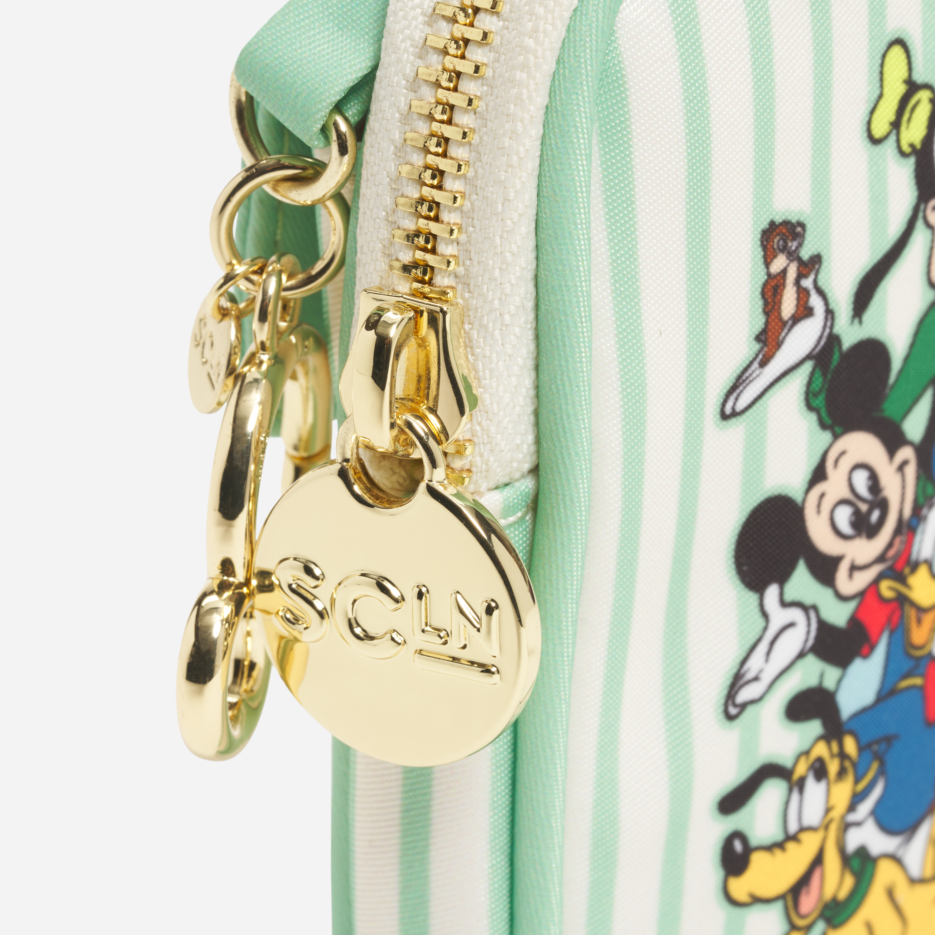 Disney Mickey & Friends Pocket Pouch