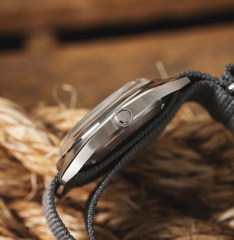 Timex x Worn & Wound Field Watch w/a Twist - Preorder Great finishing