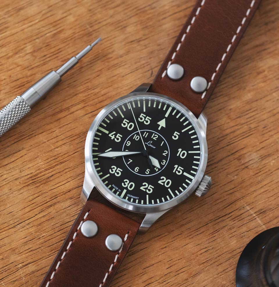 Aachen 42mm Automatic | Black Dial Rugged Leather Strap