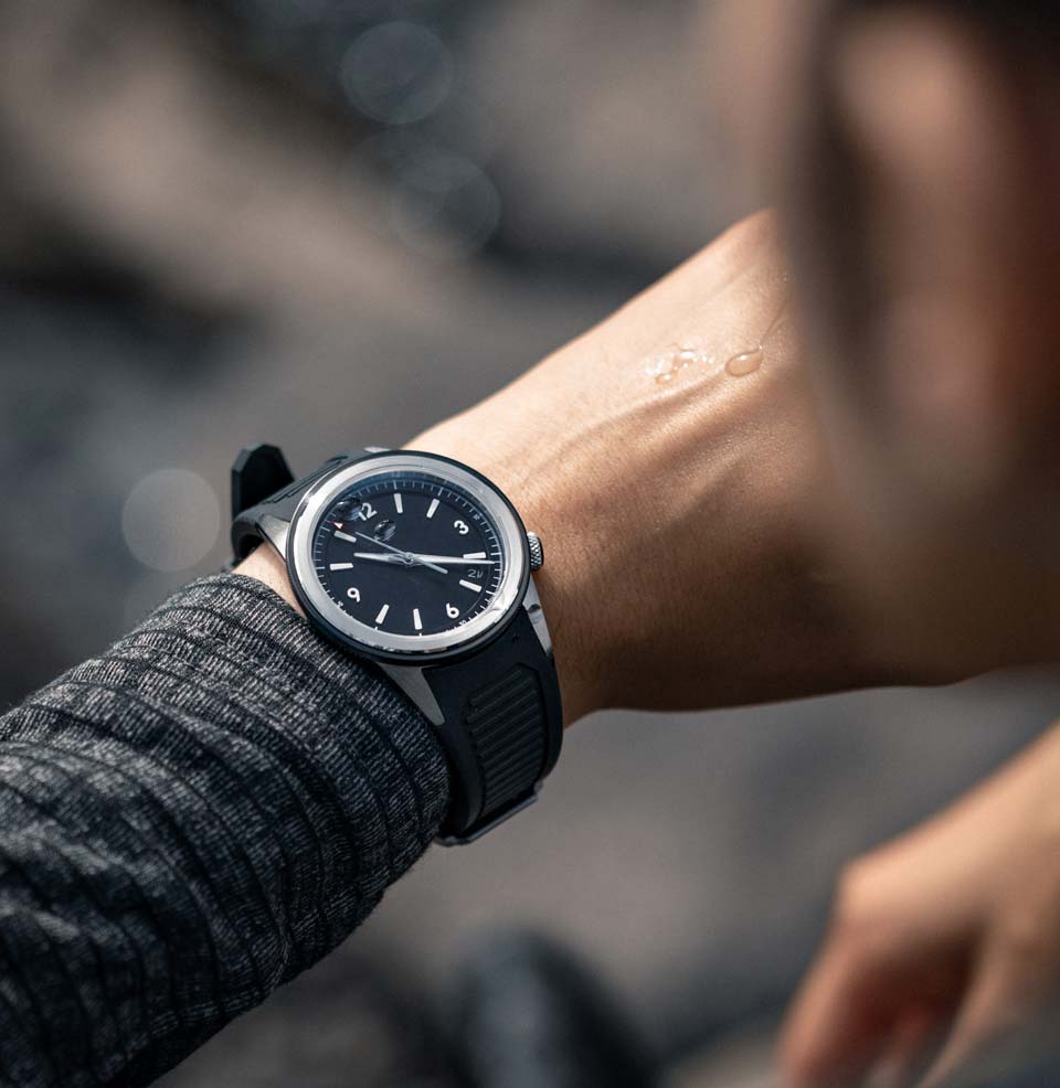 AVI-8 CVRT 3775A Fitted Rubber Strap Included