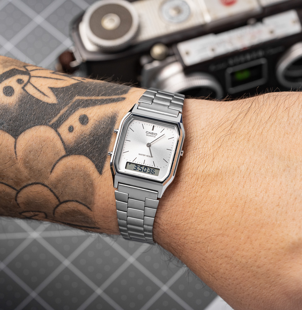 AQ‑230 Series 29.8mm Stainless Steel Case