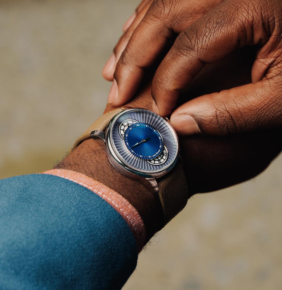 Le Régulateur Louis Erard x Worn & Wound 39mm of sophistication