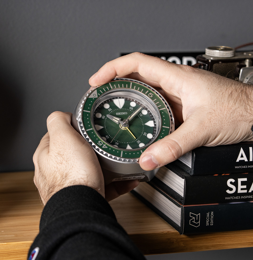 Mai Modern Rotating Bezel Alarm Clock Rotating Bezel