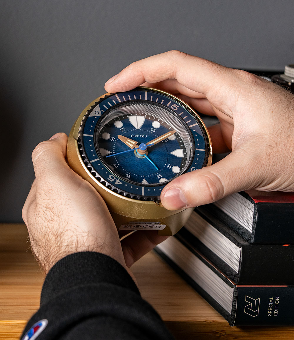 Mai Modern Rotating Bezel Alarm Clock