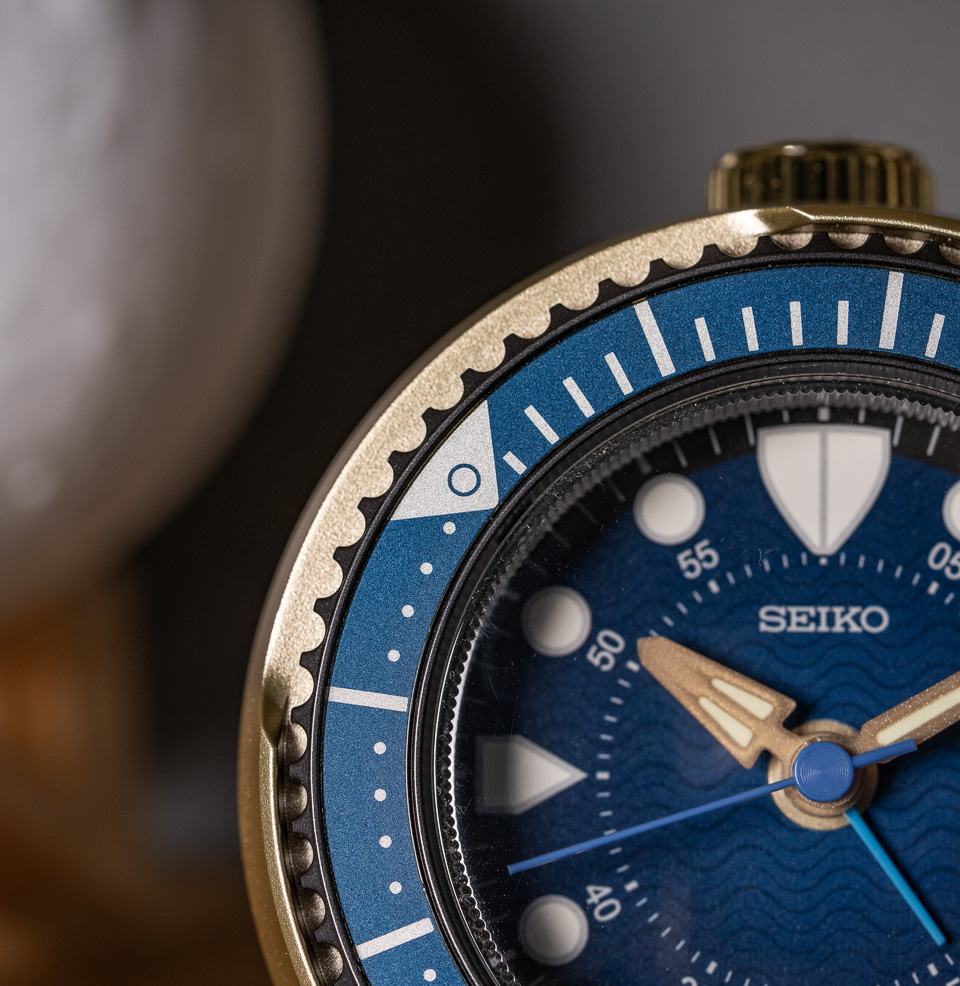 Mai Modern Rotating Bezel Alarm Clock Alarm Function