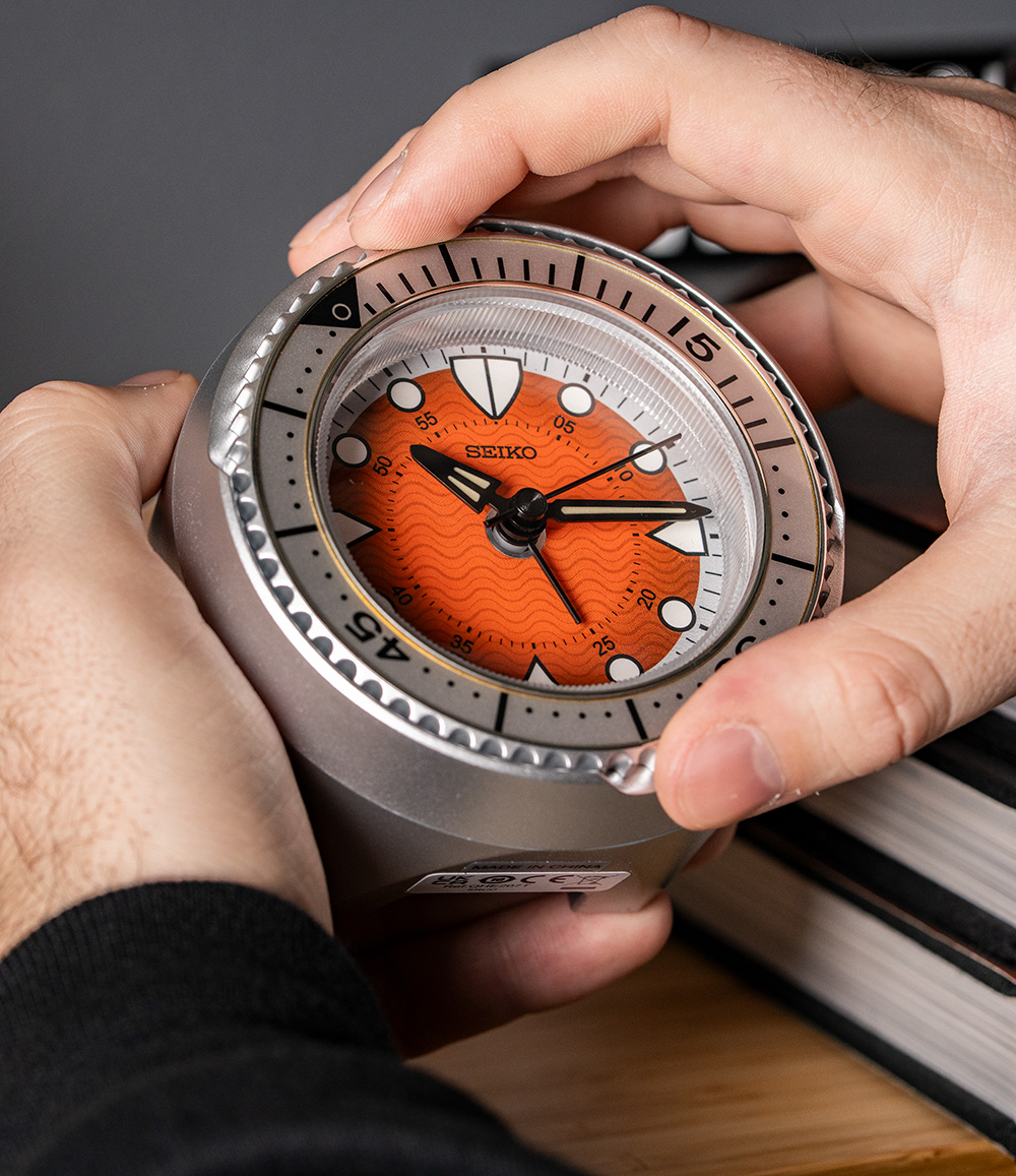 Mai Modern Rotating Bezel Alarm Clock