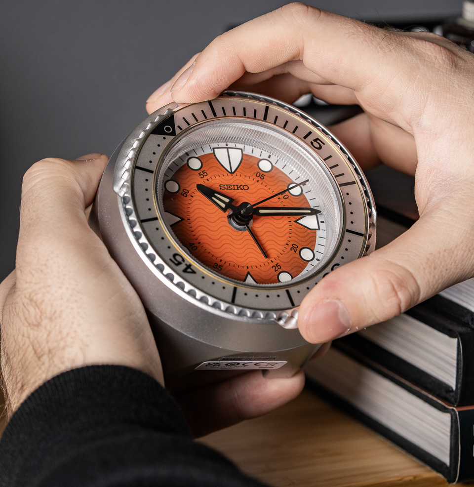 Mai Modern Rotating Bezel Alarm Clock Rotating Bezel