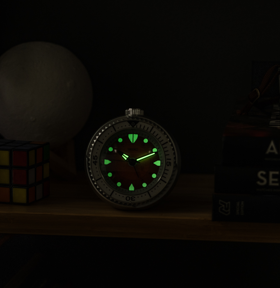 Mai Modern Rotating Bezel Alarm Clock Luminous Paint