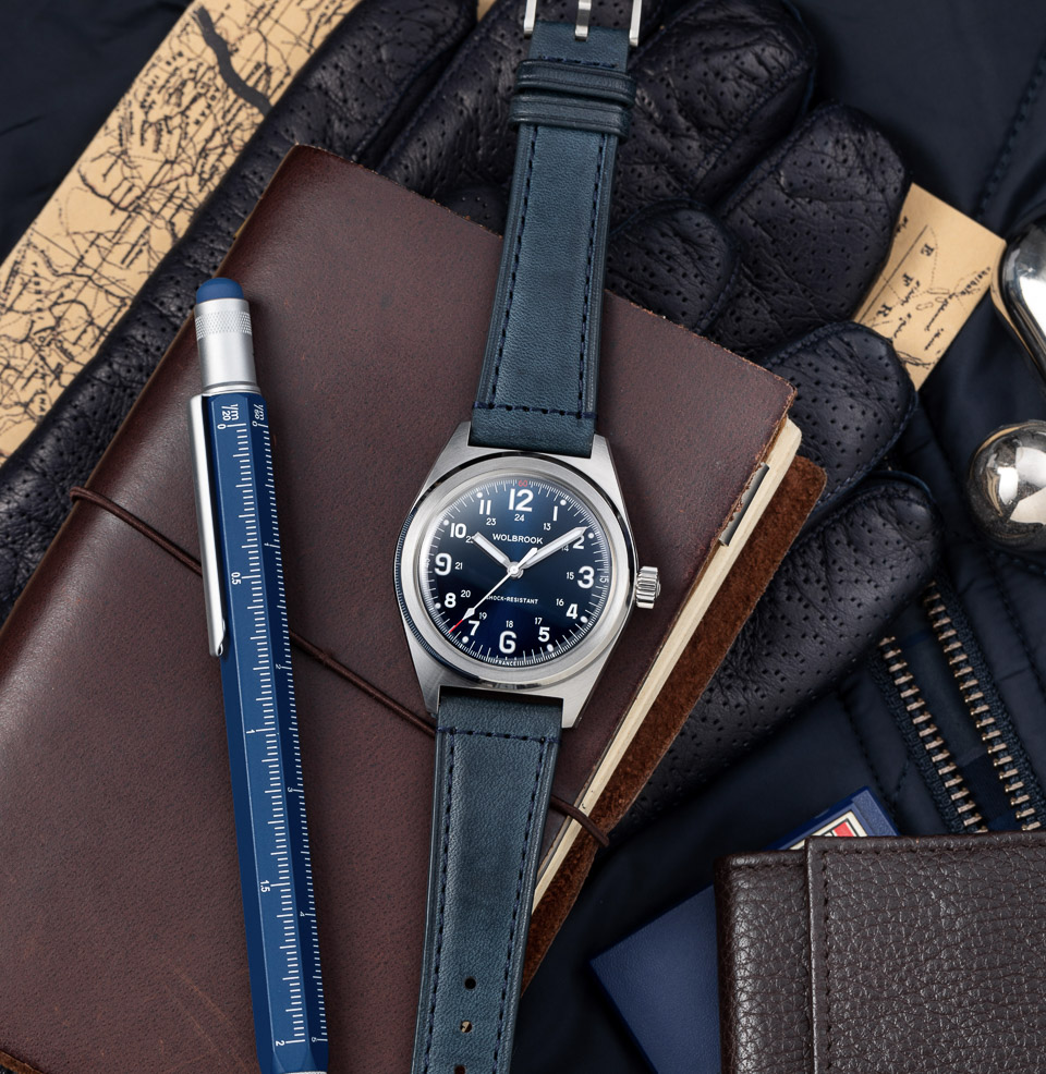 Outrider Automatic No Date Field Watch Goldilocks sizing