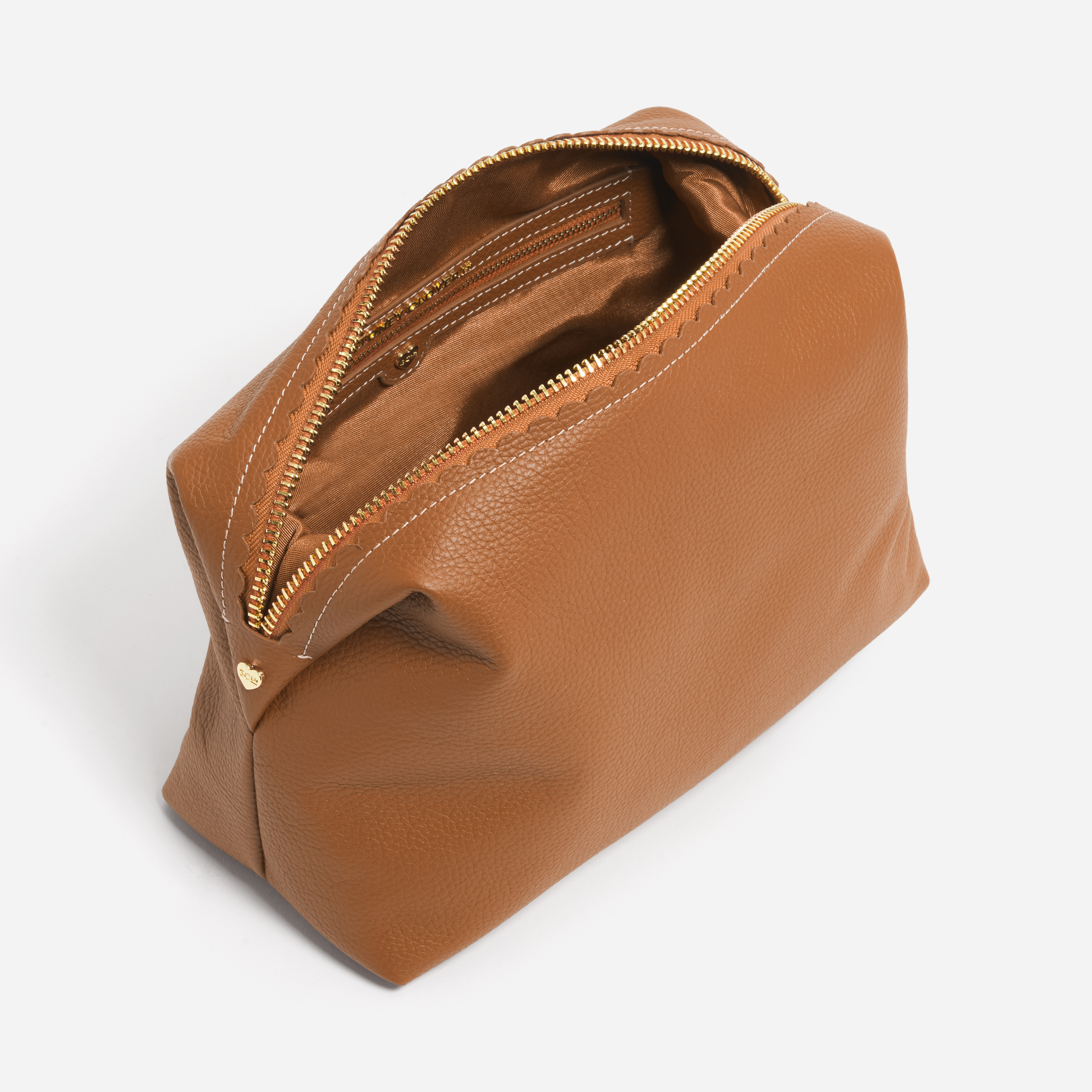 Henrietta Pouch 26