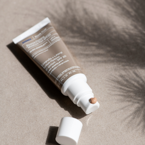 Black Pine 4D BioShapeLift Feuchtigkeitscreme SPF20 getönt Thumbnail 2
