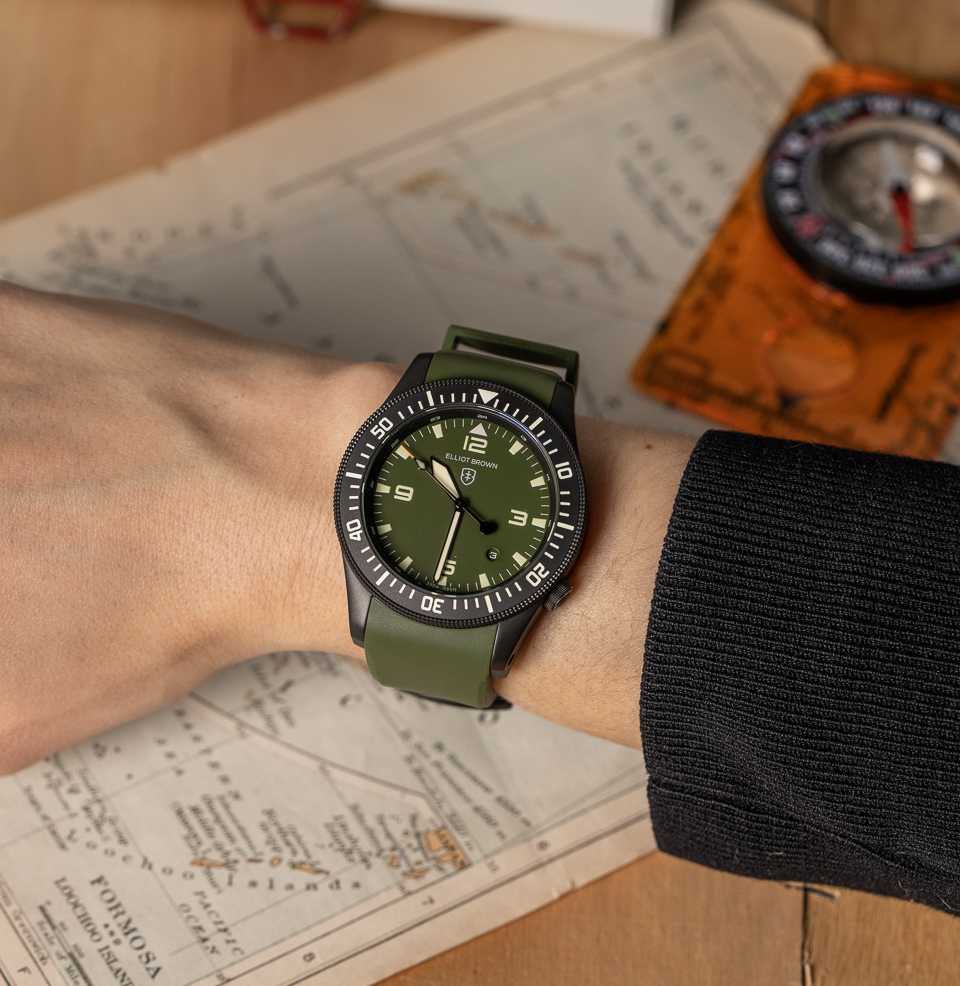 Holton Professional Quartz 43mm PVD stainless steel