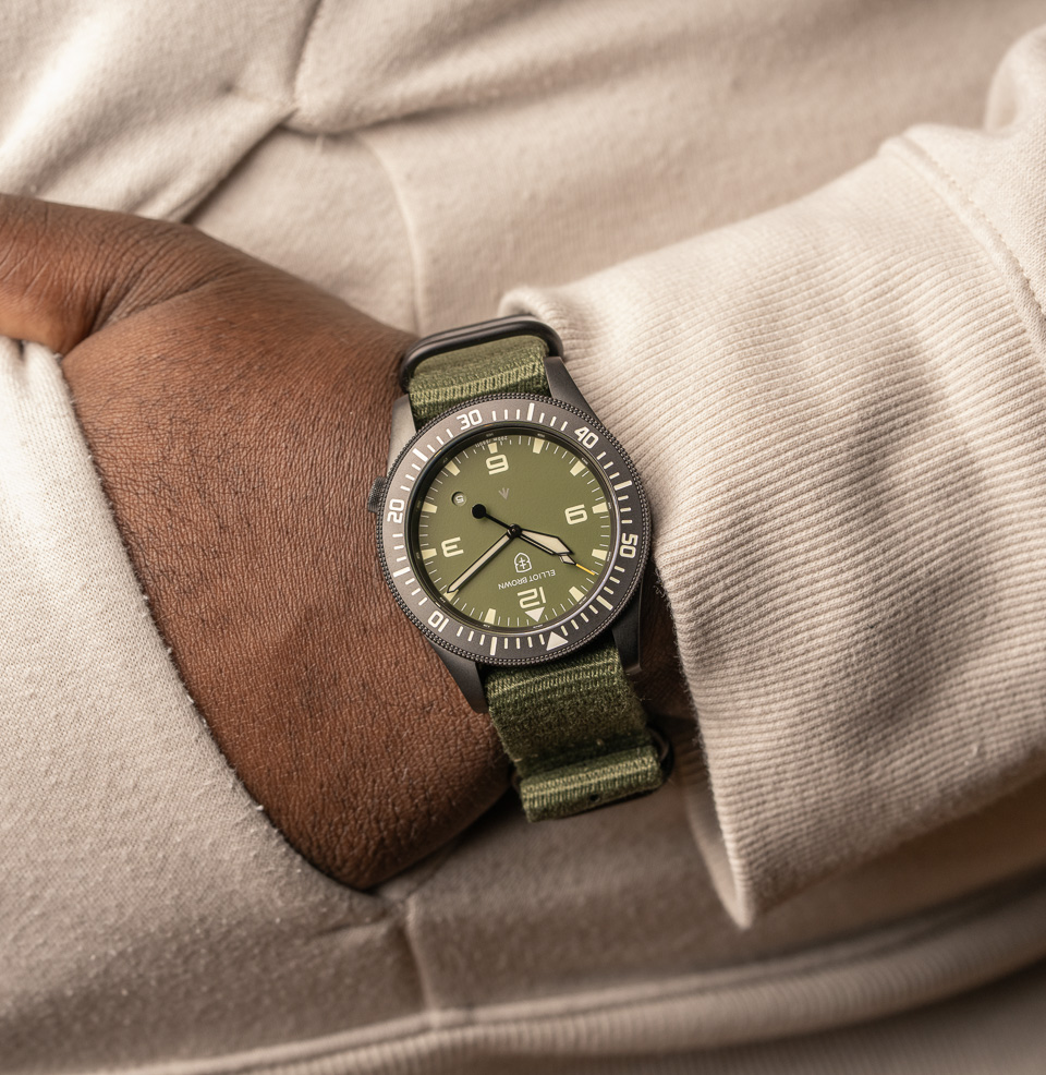 Holton Professional Quartz 43mm PVD stainless steel