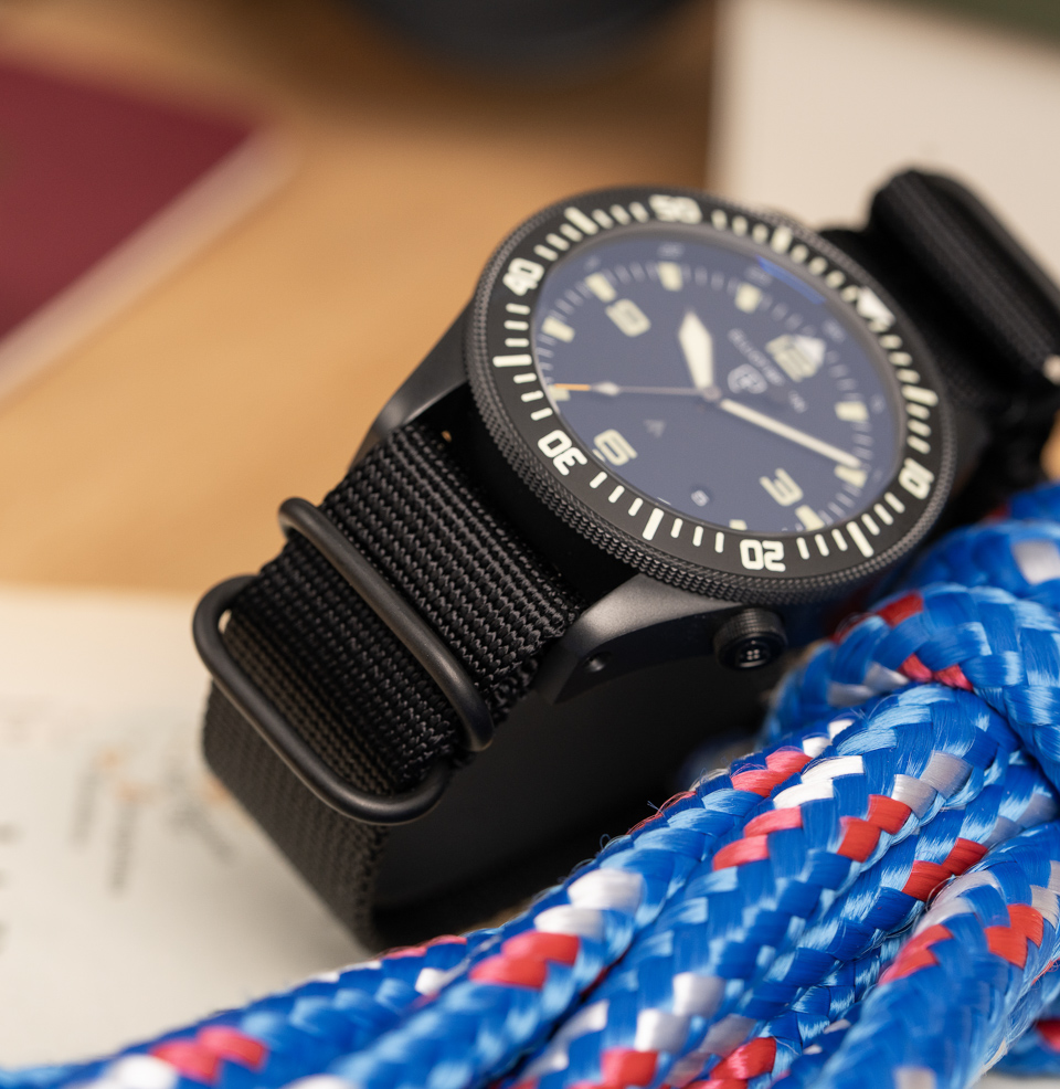 Holton Professional Quartz Hardened 1200HV bezel