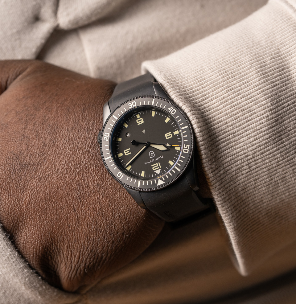 Holton Professional Quartz 43mm PVD stainless steel