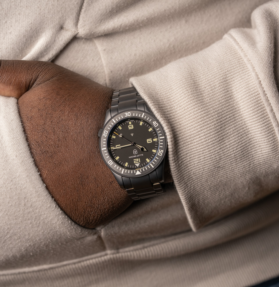 Holton Professional Quartz 43mm PVD stainless steel