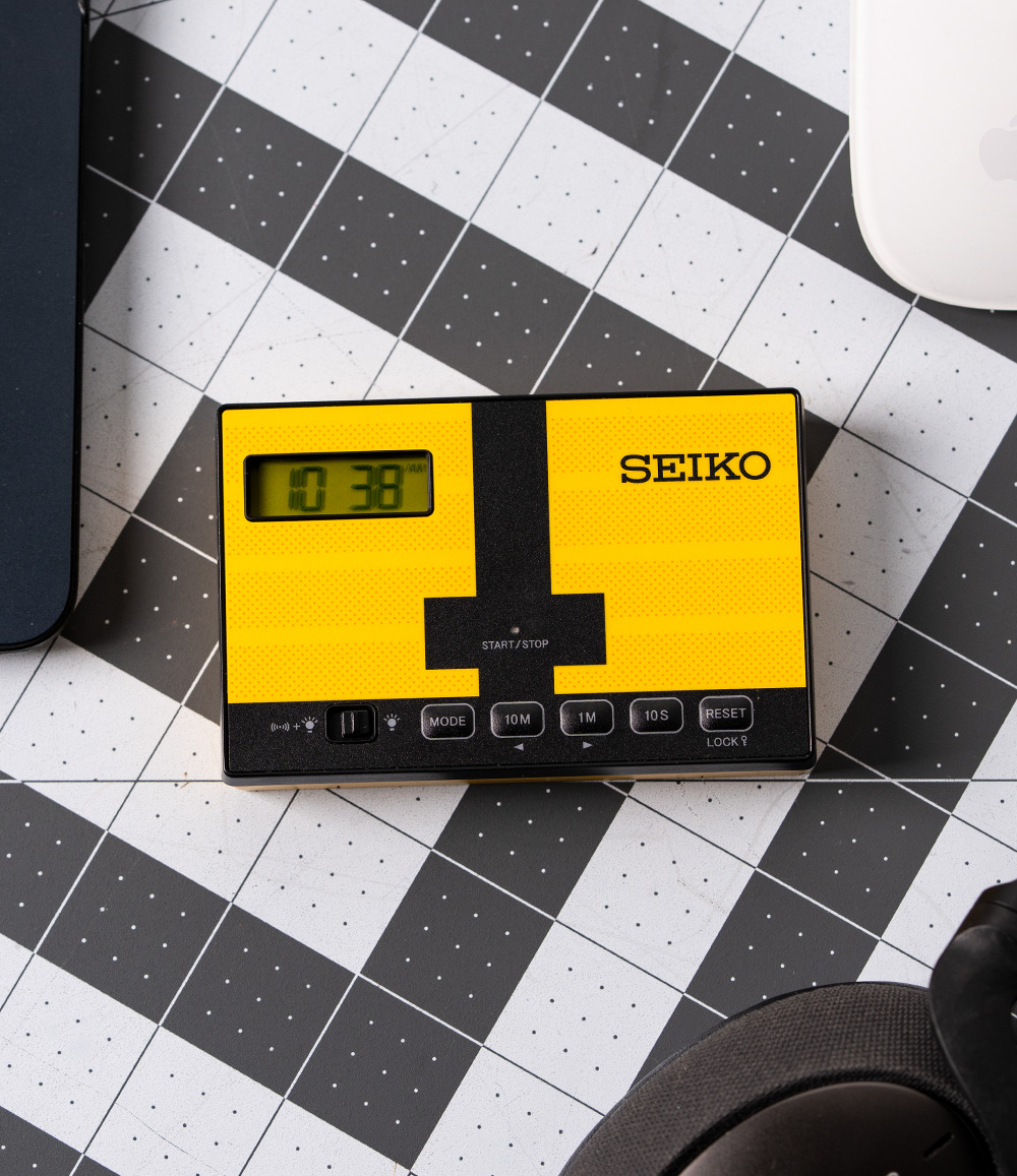 Heritage Design Sports Clock QHL098Y