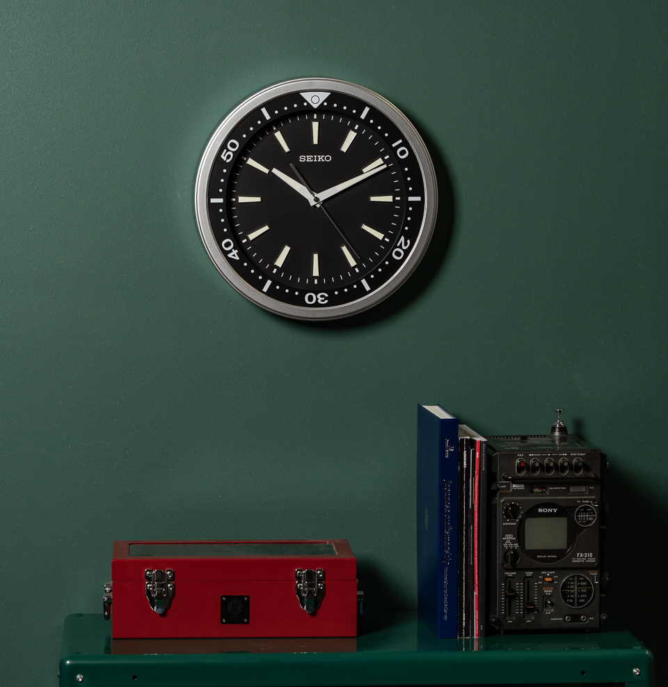 Heritage Design Clock QXA723A Heritage Design Clock