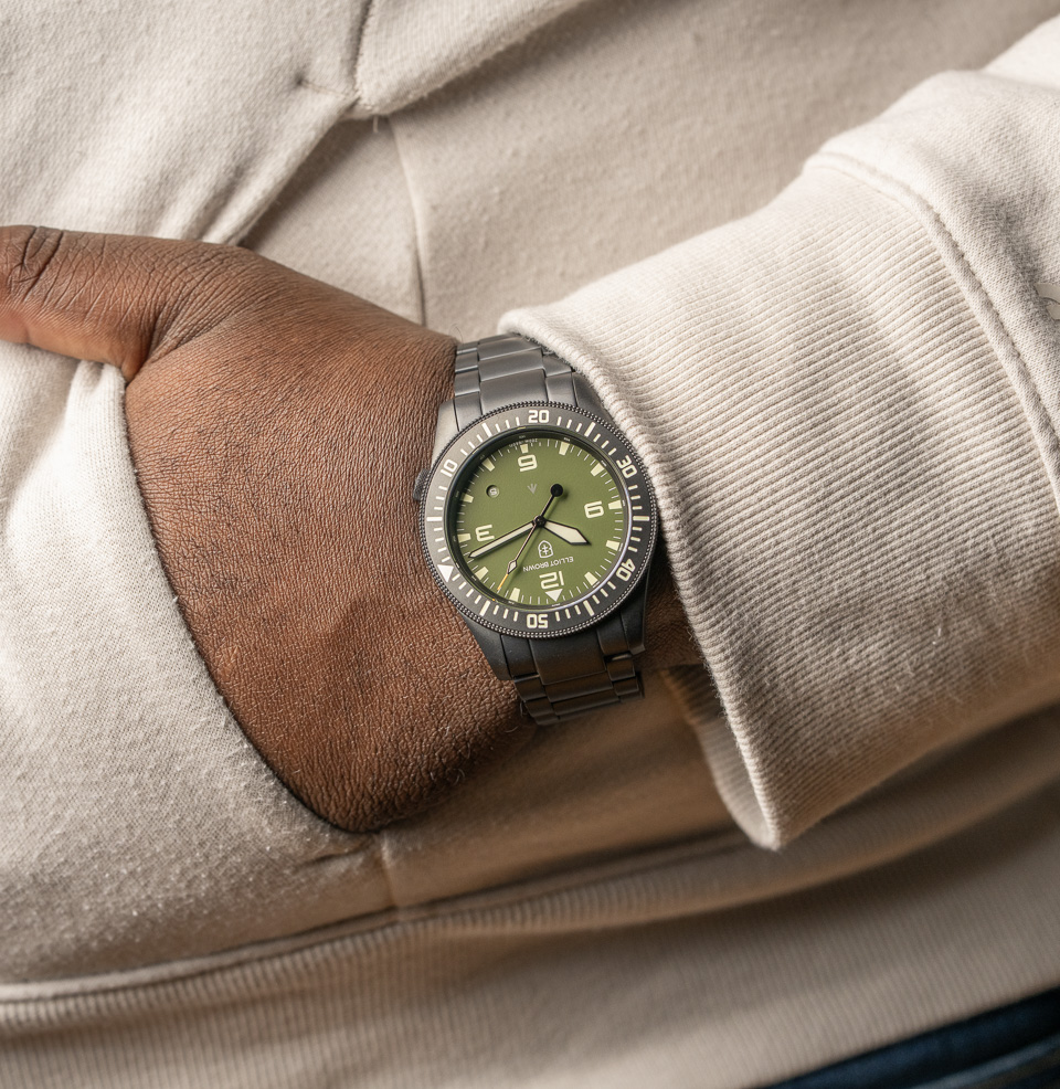 Holton Professional Quartz 43mm PVD stainless steel