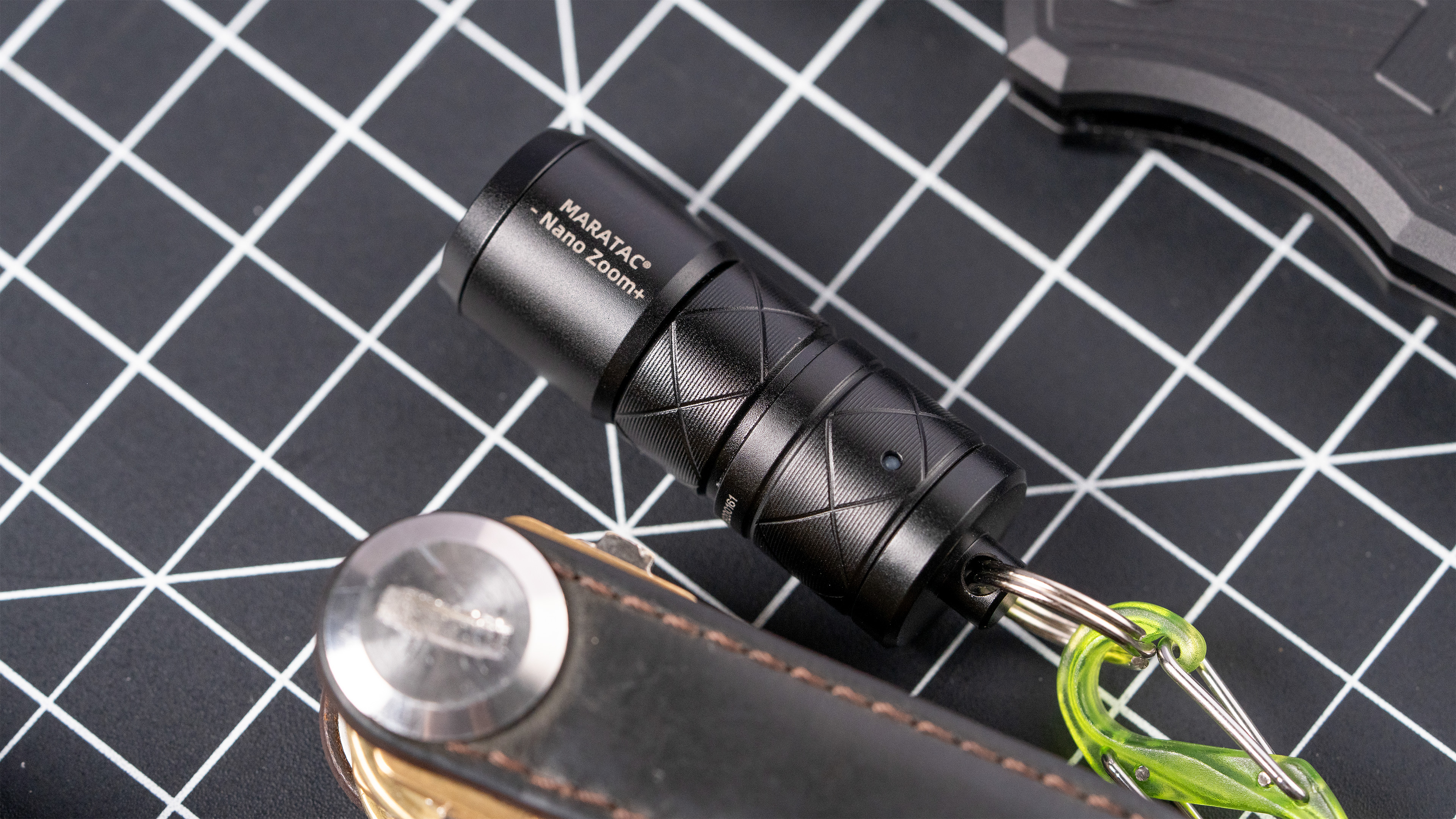 CountyComm Nano Zoom+ Flashlight Kit by Maratac® – Windup Watch Shop