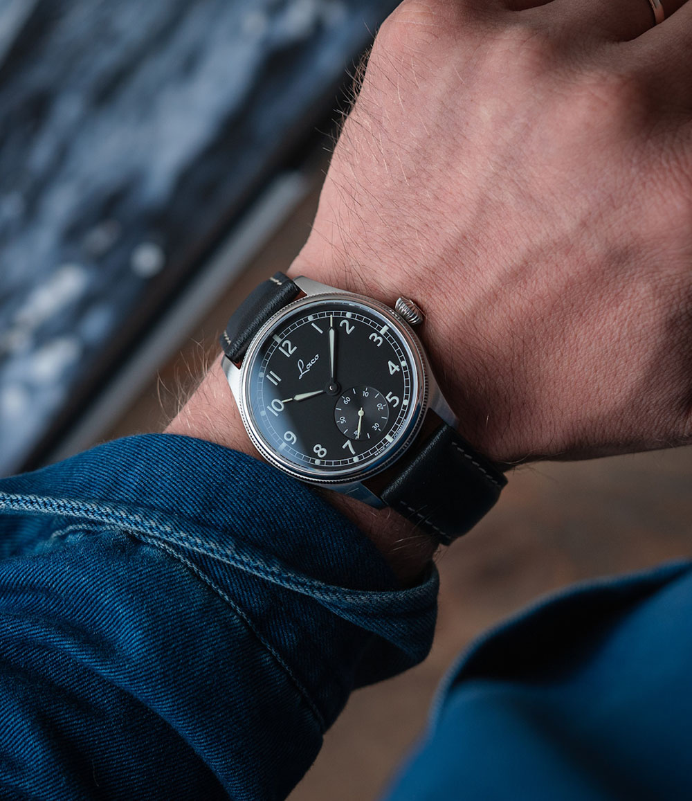 Bremerhaven 39 Handwinding | Black Dial