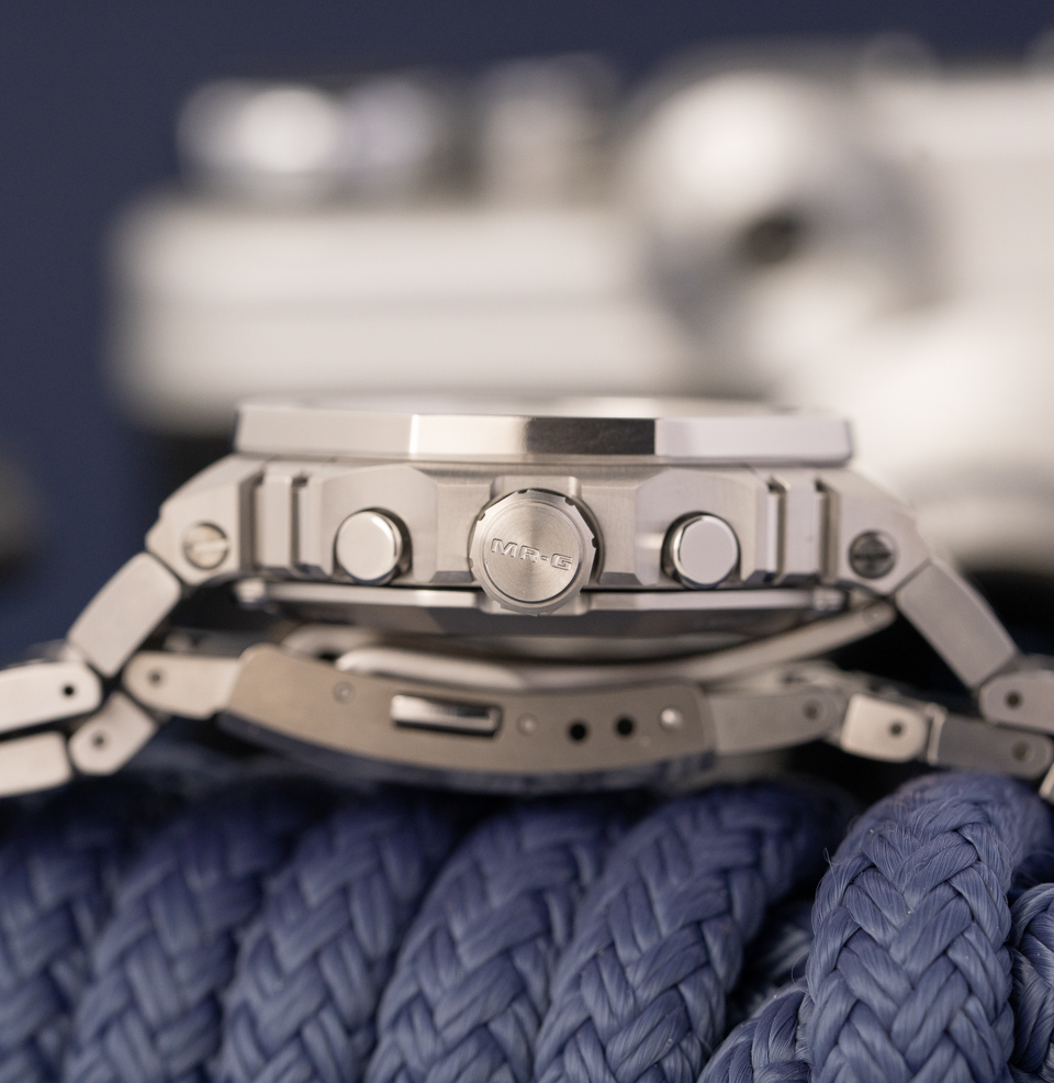 G-SHOCK MRG-B2100D-2A Watch Multi-Guard Structure