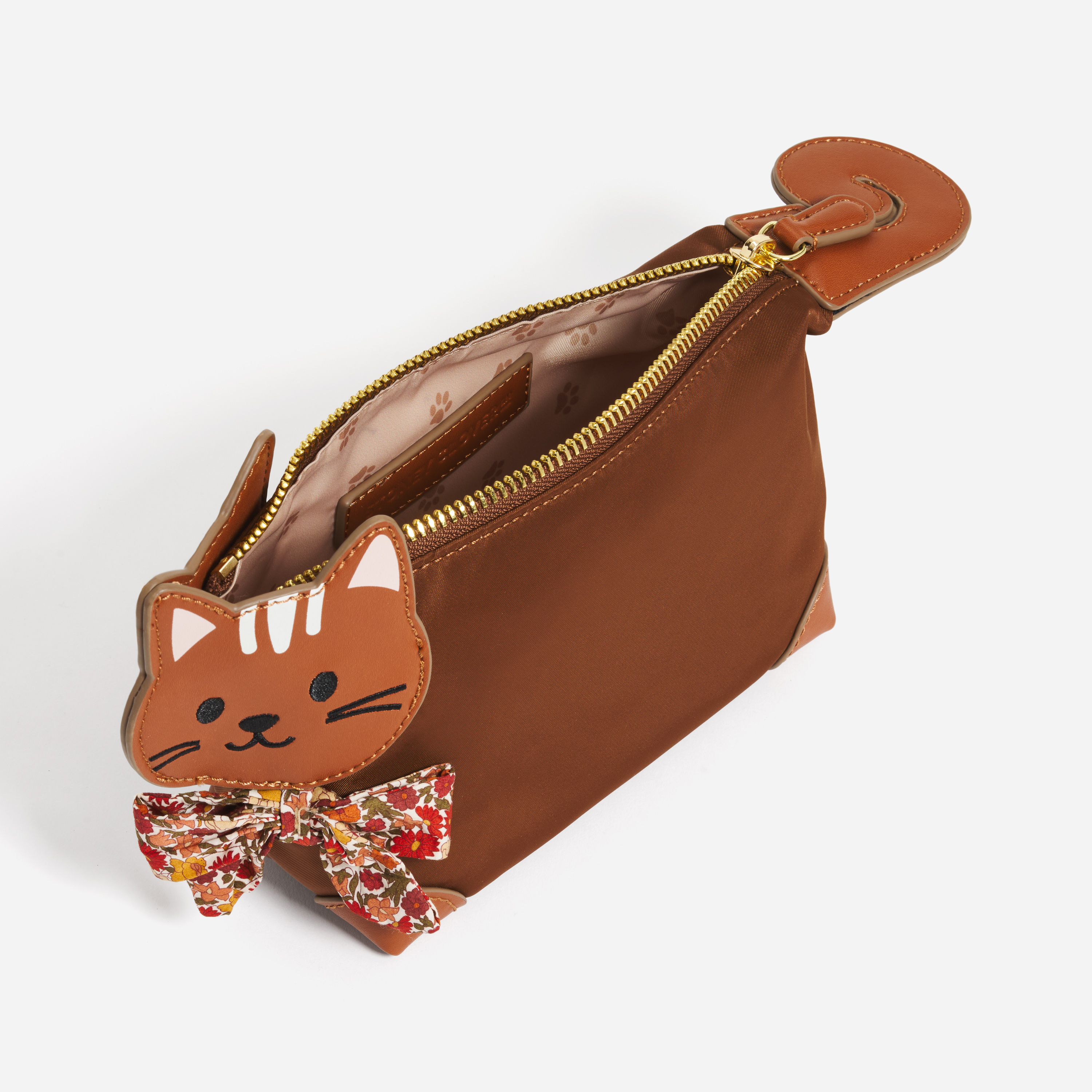 Kitten Pouchette