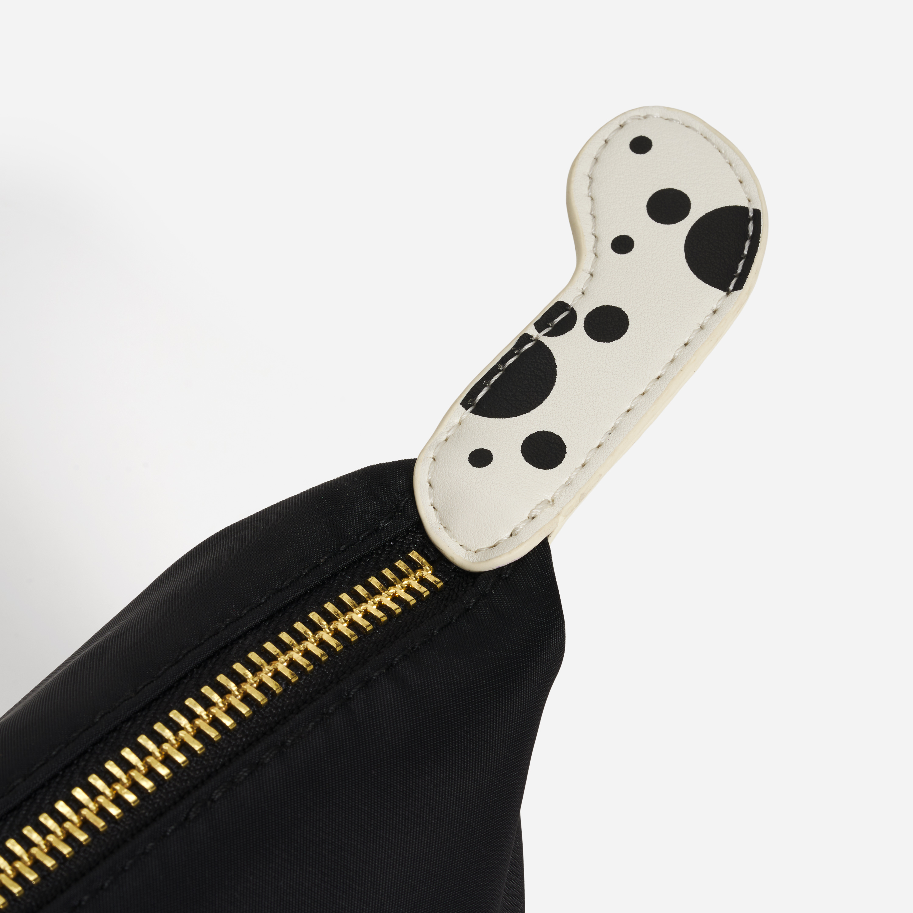 Dalmatian Pouchette