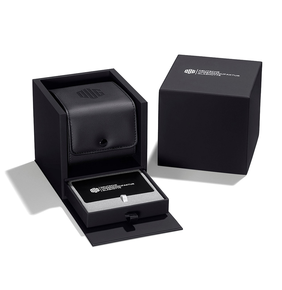 DUG Special Edition Purist Granitgrau Watches A full package