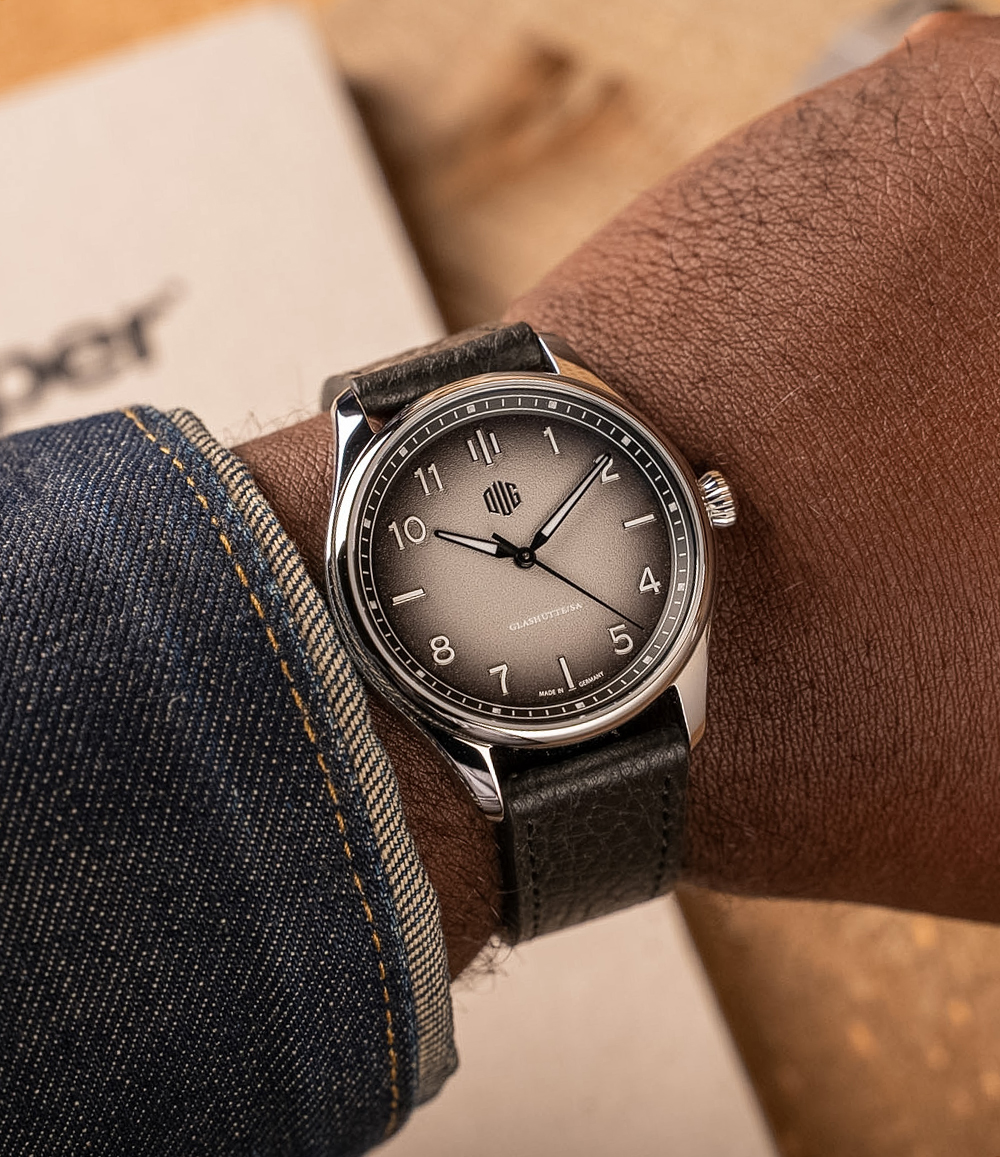 DUG Special Edition Purist Granitgrau Watches
