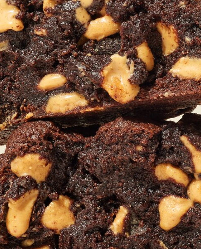 Dark Chocolate Peanut Butter Chip Cookie Gift Boxes - Levain Bakery