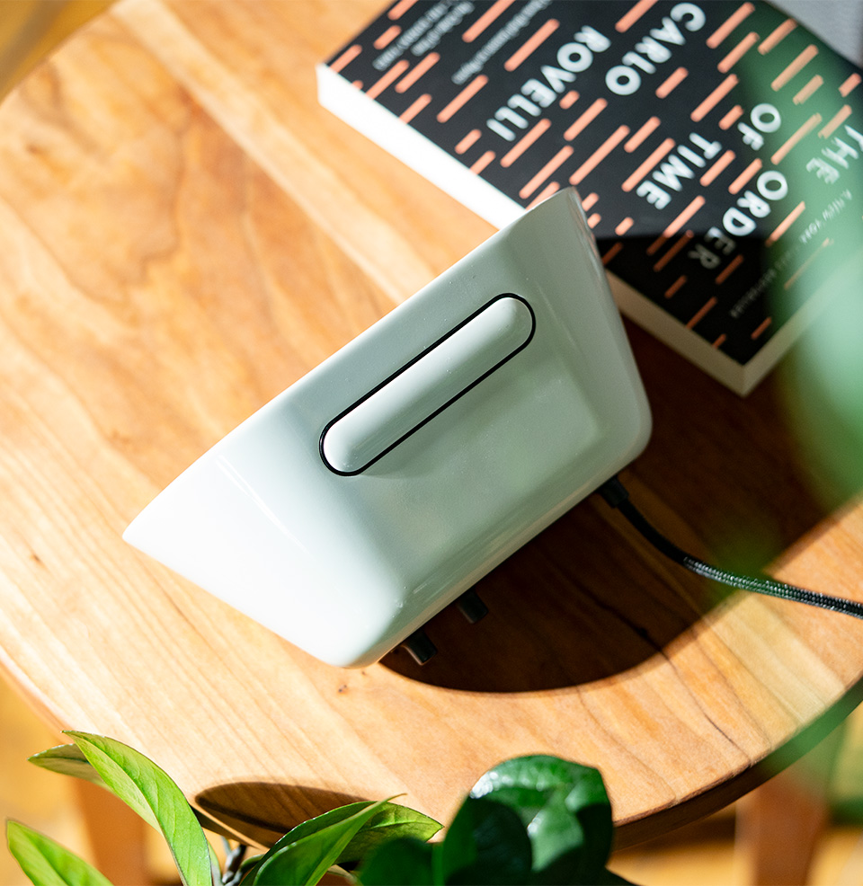 Arc Alarm Clock - International Snooze button