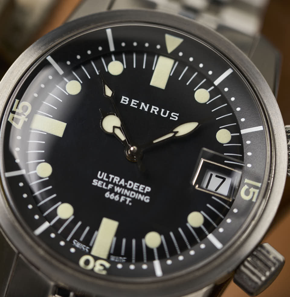 Ultra-Deep 36.5mm Diver HIGHLY LEGIBLE DIAL