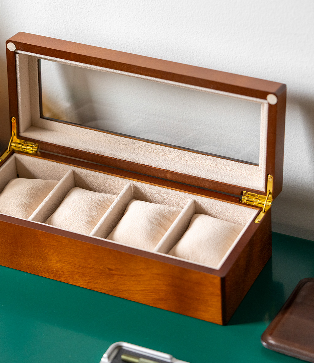 Bey-Berk International 4-Slot Watch Box