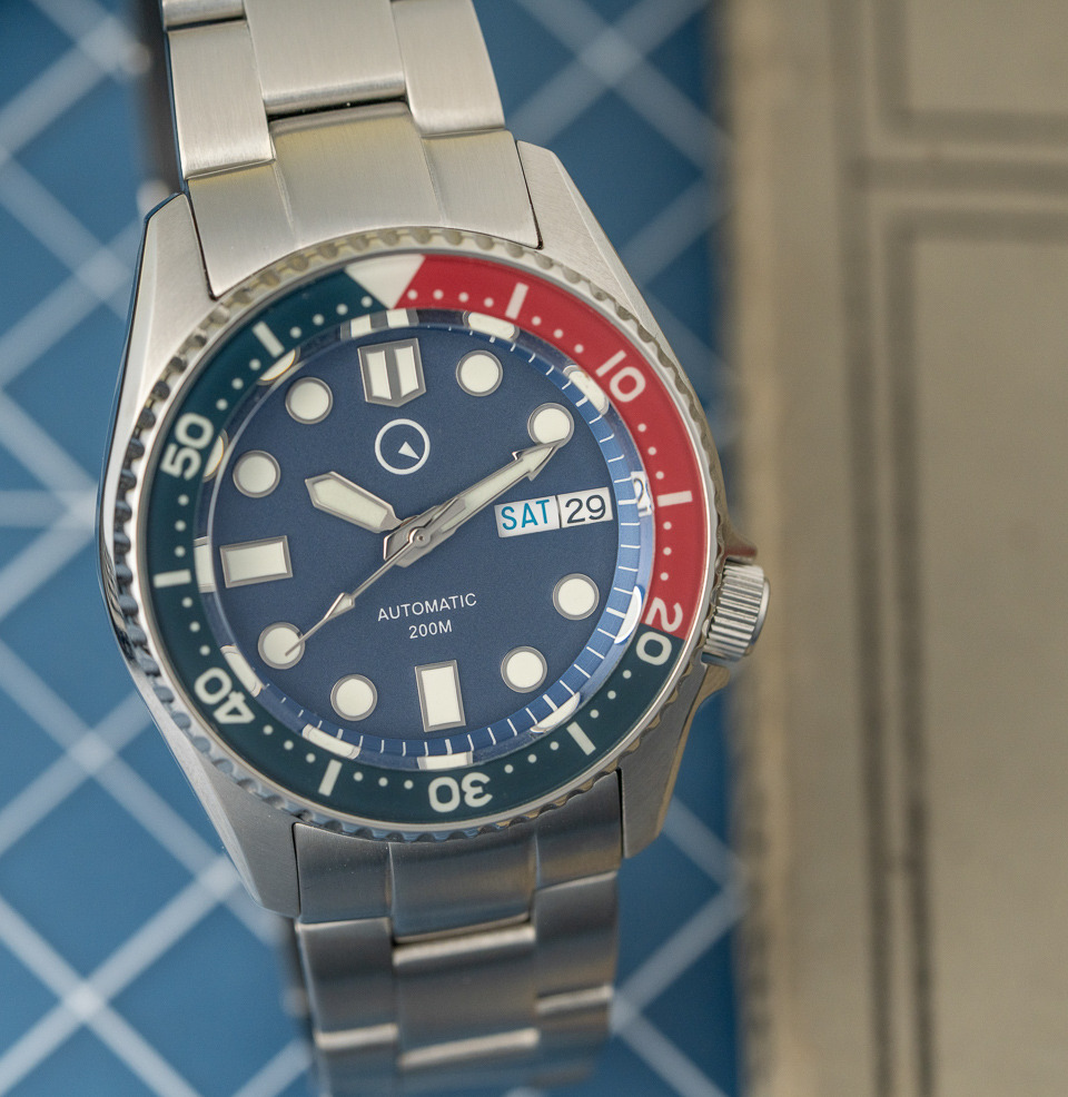 Islander 38mm Automatic Dive Watch Blue & Red