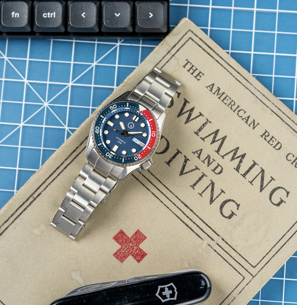 Islander 38mm Automatic Dive Watch Islander Automatic Dive