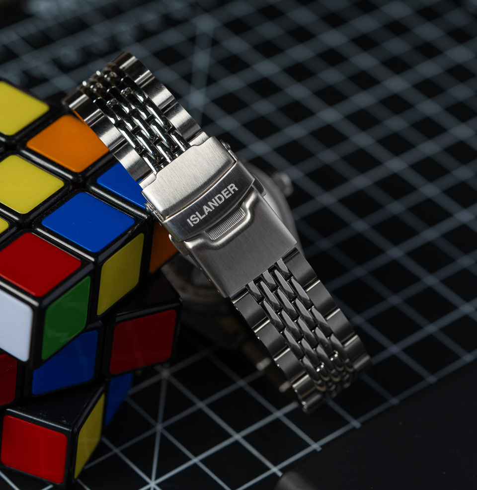 Islander Port Jefferson Skin Diver Watch Beads of Rice Bracelet