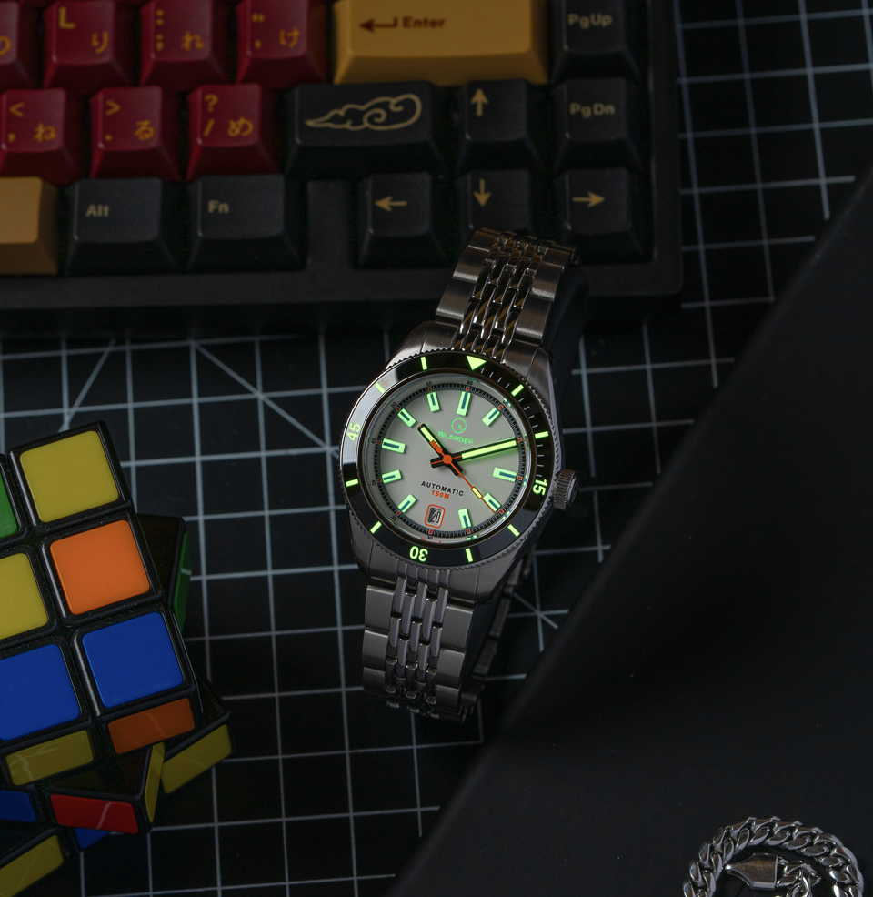 Islander Port Jefferson Skin Diver Watch Lume Throughout