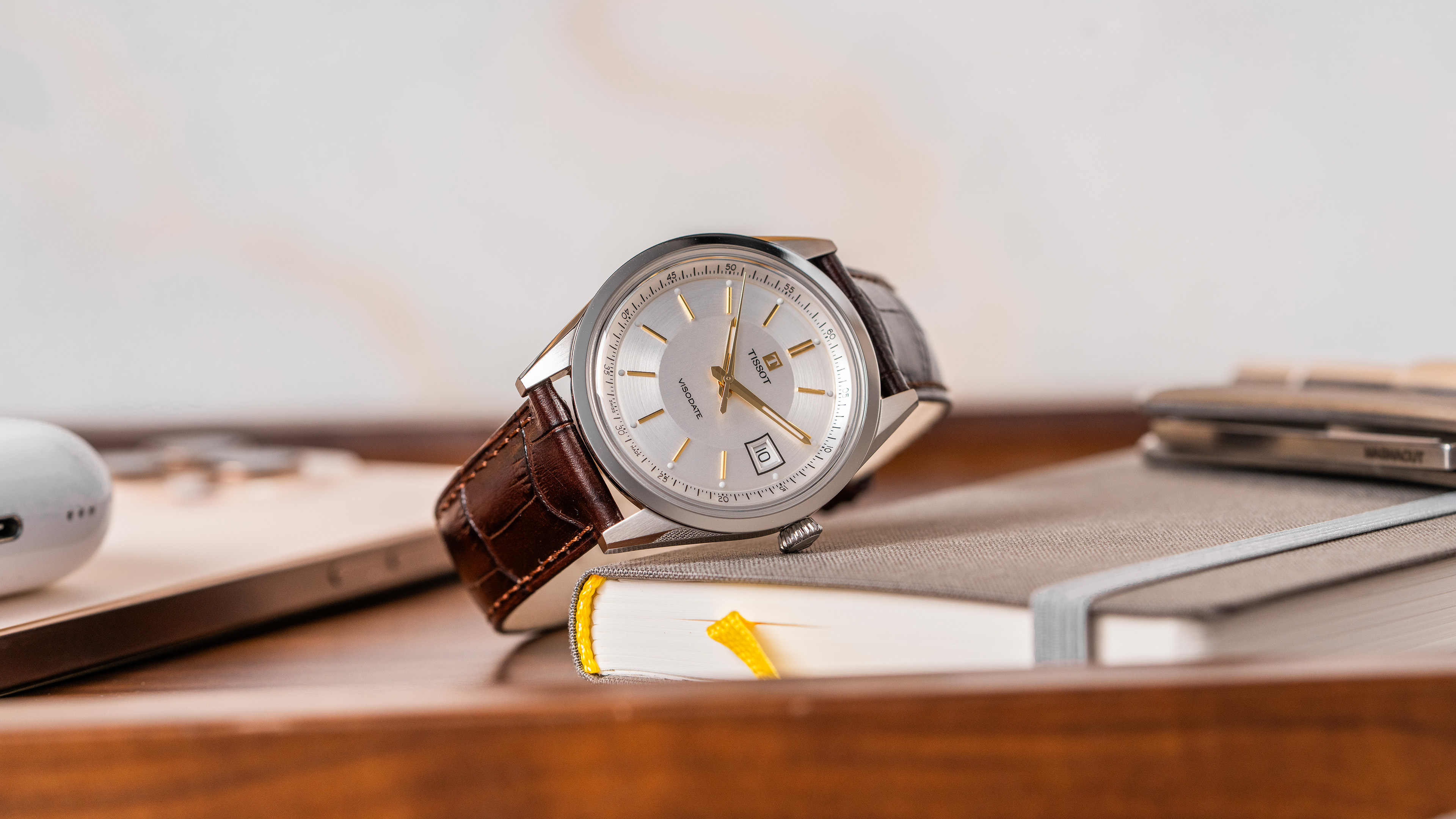 Tissot_Visodate-39_Gold_header