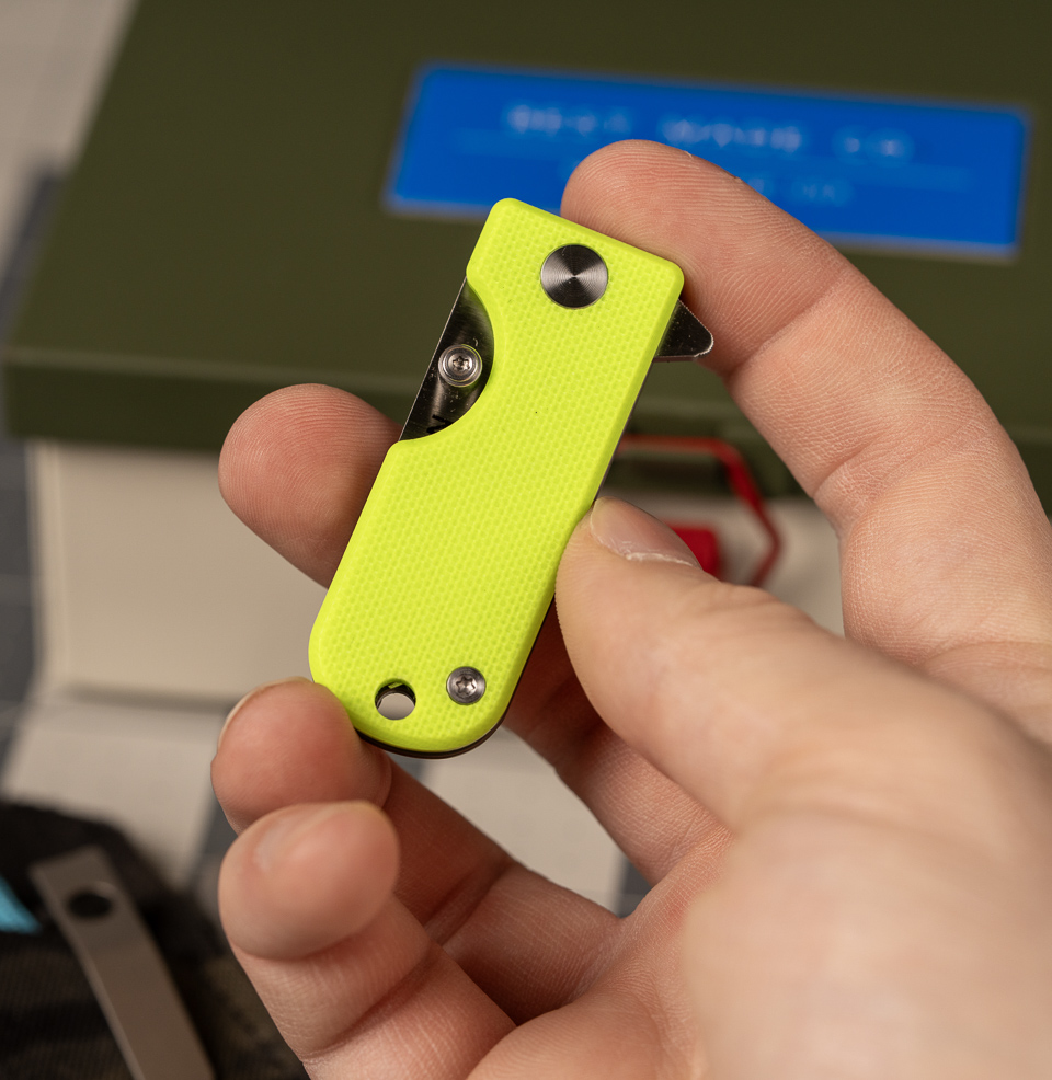 The WESN Microblade Keychain & Lanyard Compatible