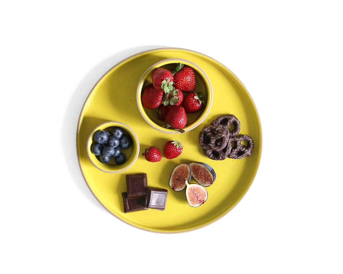 yellow-serving-set