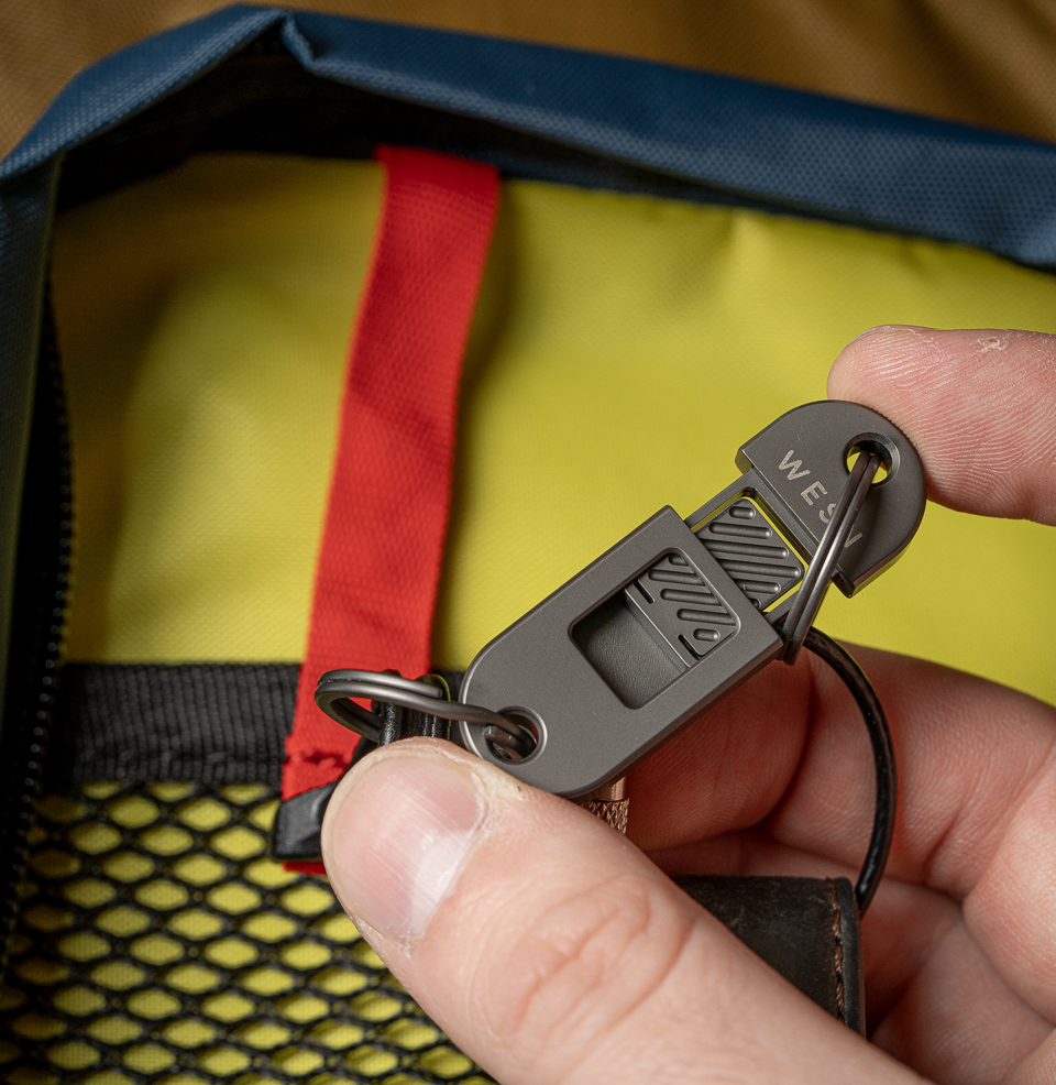 The WESN QR Keychain One-Motion Quick Release