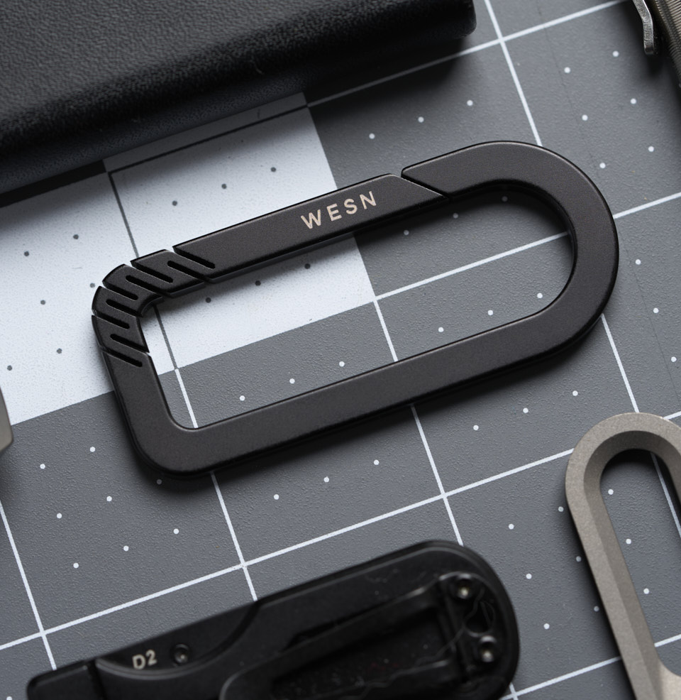 The CB Carabiner MINIMALIST ONE PIECE DESIGN