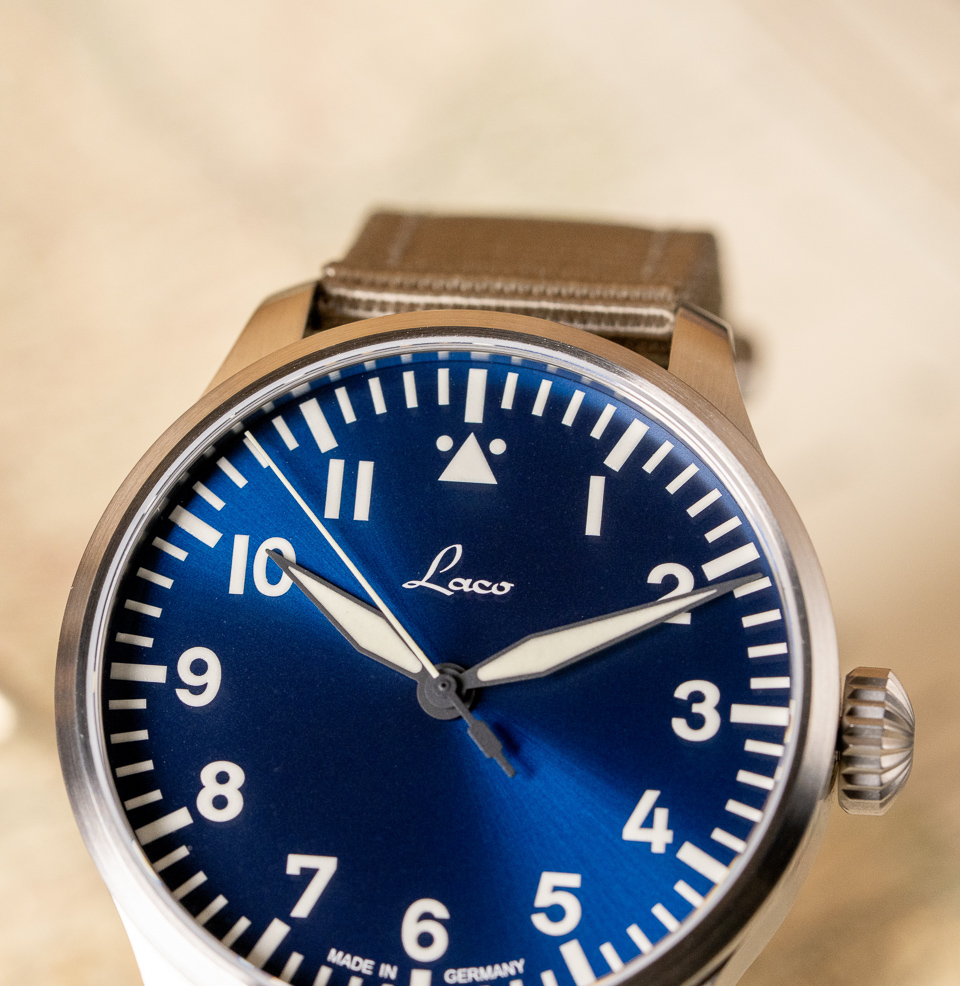 Augsburg Blaue Stunde 42mm | Blue Dial Watch Sunray blue dial