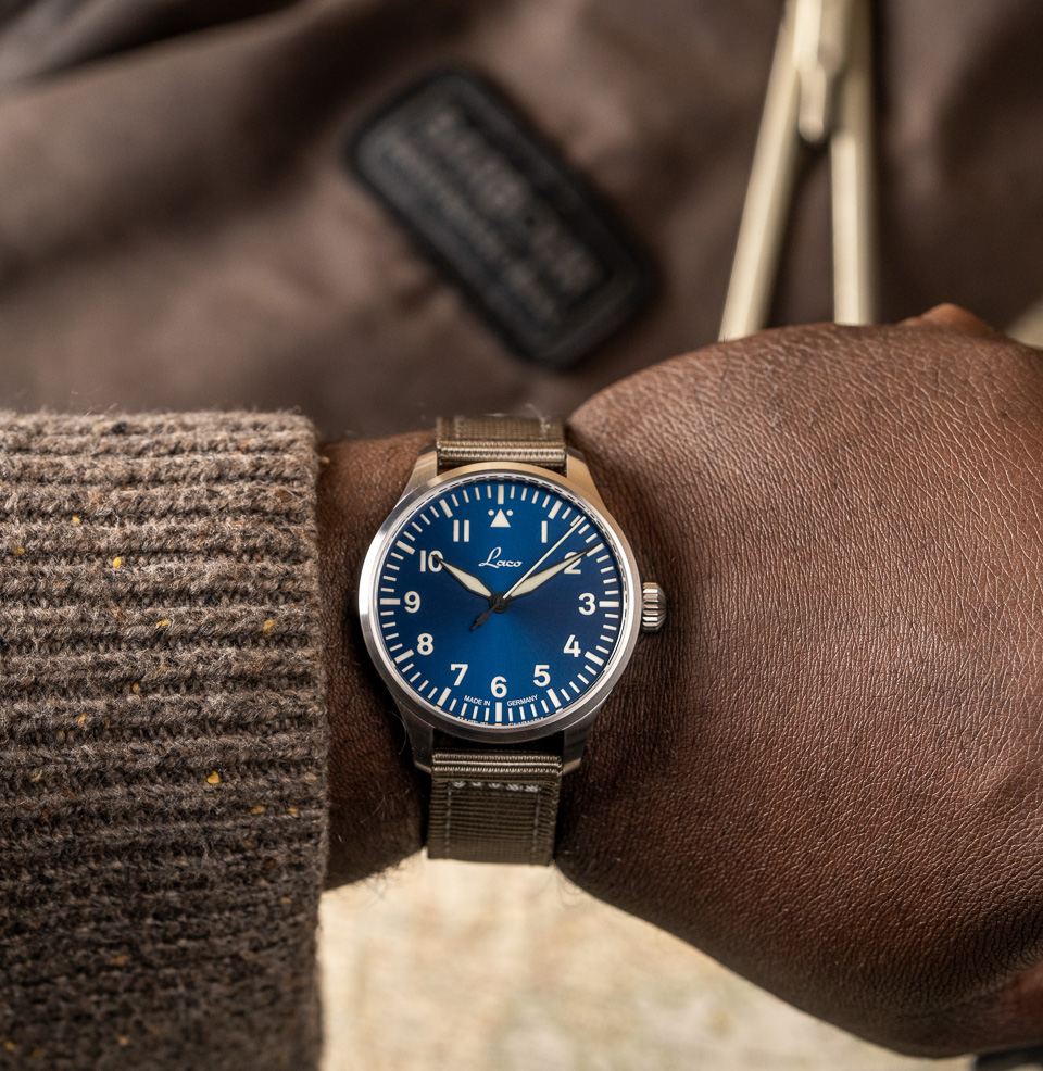 Augsburg Blaue Stunde 42mm | Blue Dial Watch 42mm on a 7.5